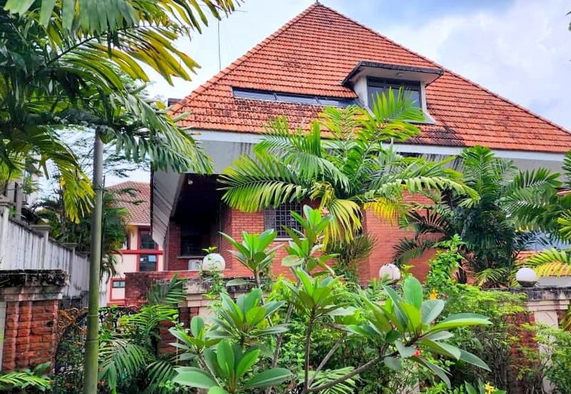 Bukit Pantai (Pantai Hill)