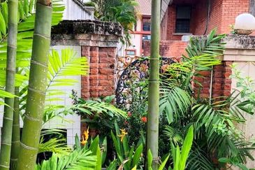 Bukit Pantai (Pantai Hill)