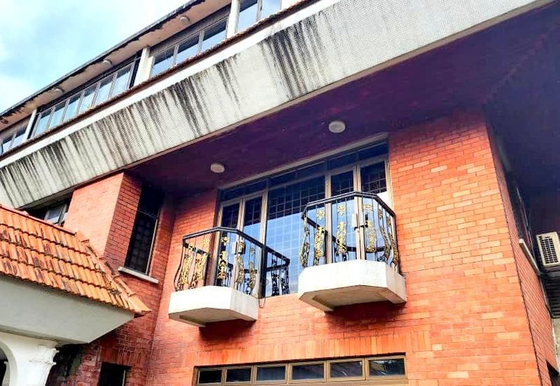 Bukit Pantai (Pantai Hill)