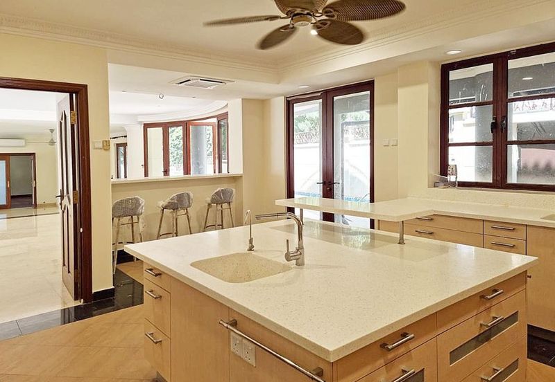 Bukit Pantai (Pantai Hill)