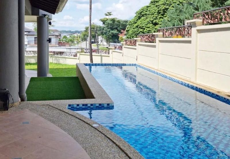 Bukit Pantai (Pantai Hill)