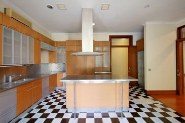 Bukit Tunku (Kenny Hills) 2-Storey Corner Pool Bungalow for Sale