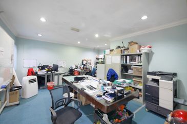 Titiwangsa Commercial Zoning 1-Storey Bungalow for Sale