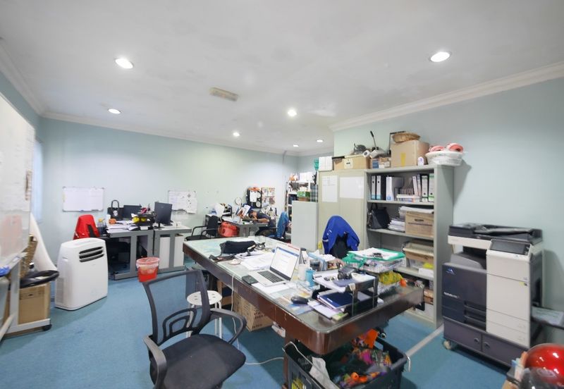 Titiwangsa Commercial Zoning 1-Storey Bungalow for Sale