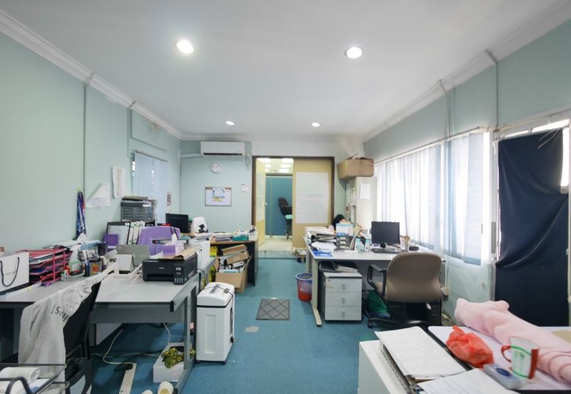 Titiwangsa Commercial Zoning 1-Storey Bungalow for Sale