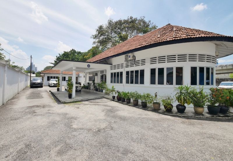 Titiwangsa Commercial Zoning 1-Storey Bungalow for Sale