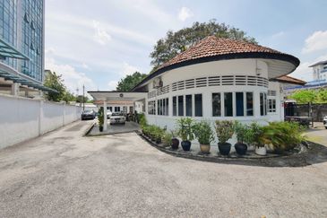 Titiwangsa Commercial Zoning 1-Storey Bungalow for Sale