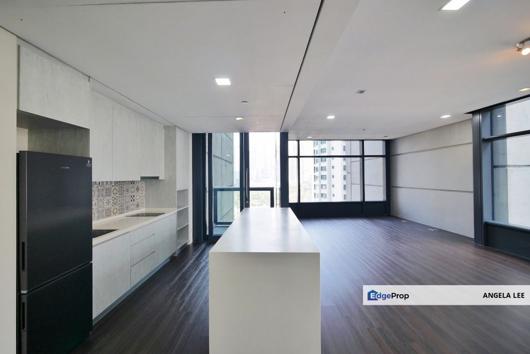 KLCC The Troika Condo 1,624sf 2-Bedroom Walking to MRT & Suria KLCC, Kuala Lumpur, KL City
