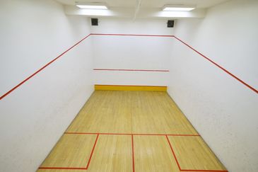 Merak Kayangan Court