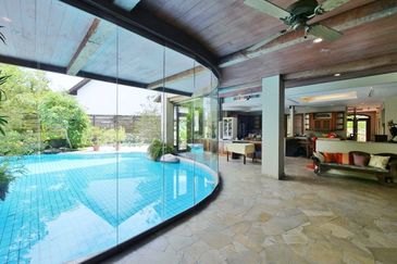 Bukit Pantai (Pantai Hill)