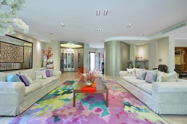 Bukit Pantai (Pantai Hill)