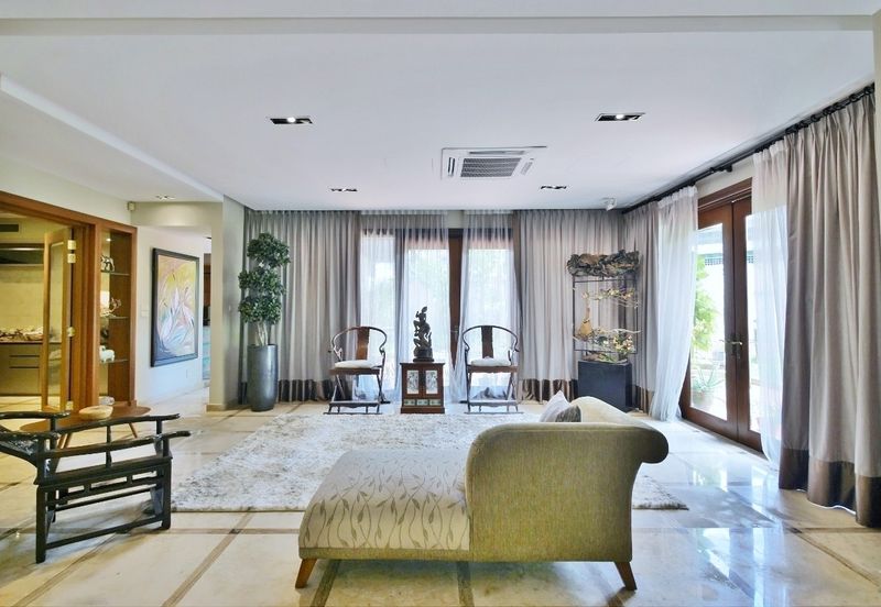 Bukit Pantai (Pantai Hill)