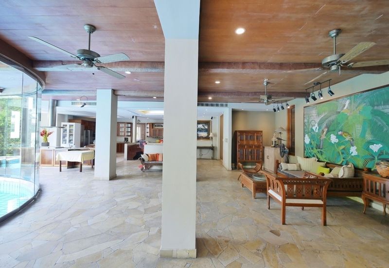 Bukit Pantai (Pantai Hill)