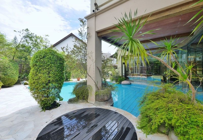 Bukit Pantai (Pantai Hill)