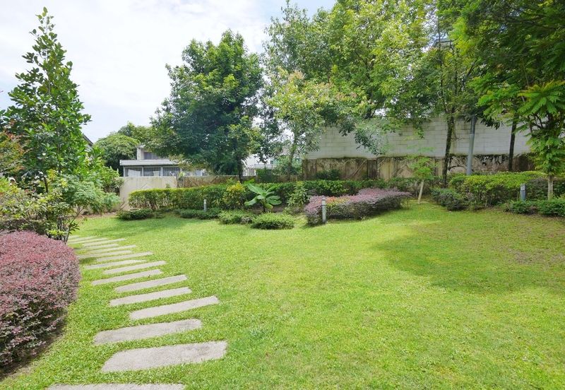 Bukit Pantai (Pantai Hill)