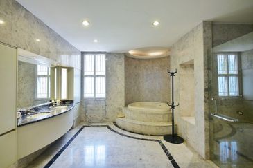 Bukit Pantai (Pantai Hill)