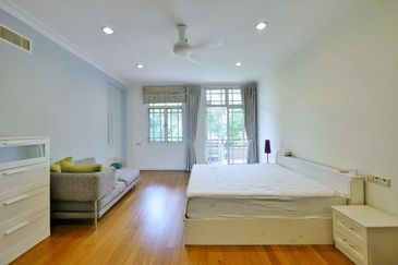 Bukit Pantai (Pantai Hill)