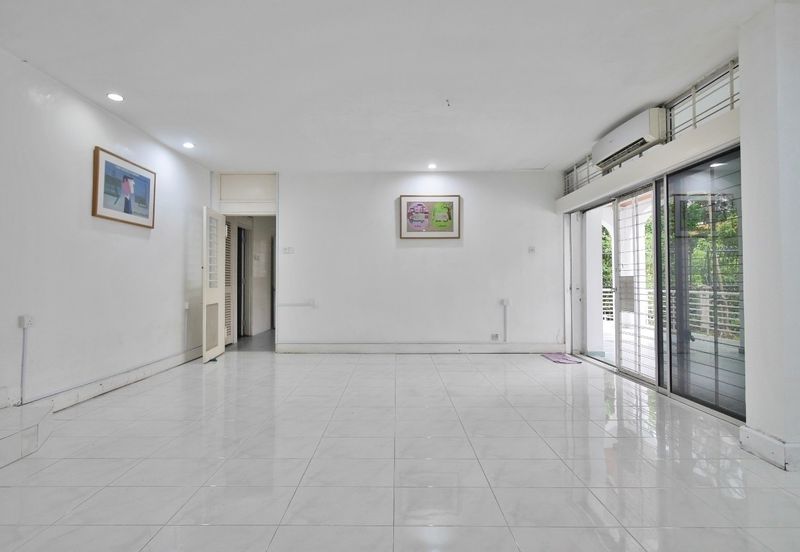 Bukit Pantai (Pantai Hill)