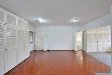 Bukit Pantai (Pantai Hill)