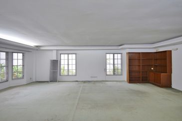 Bukit Pantai (Pantai Hill)