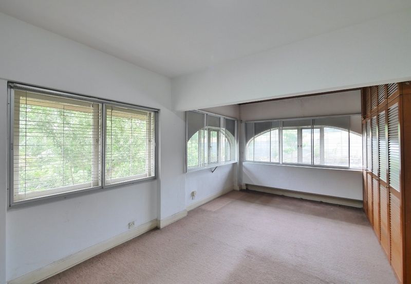 Bukit Pantai (Pantai Hill)