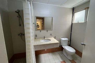 Bungaraya Kondominium, Saujana Subang