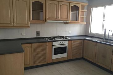 Bungaraya Kondominium, Saujana Subang