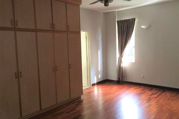 Bungaraya Kondominium, Saujana Subang