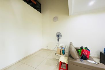 Jalan Makyong, Bandar Bukit Raja