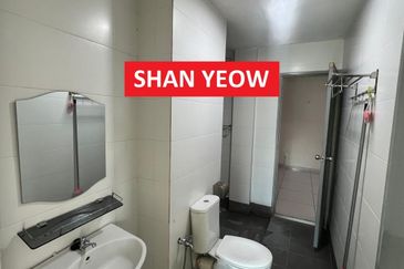 Delima Emas Apartment