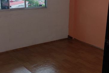 Taman Inderawasih Flat