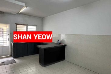 Dedaun, Bandar Cassia