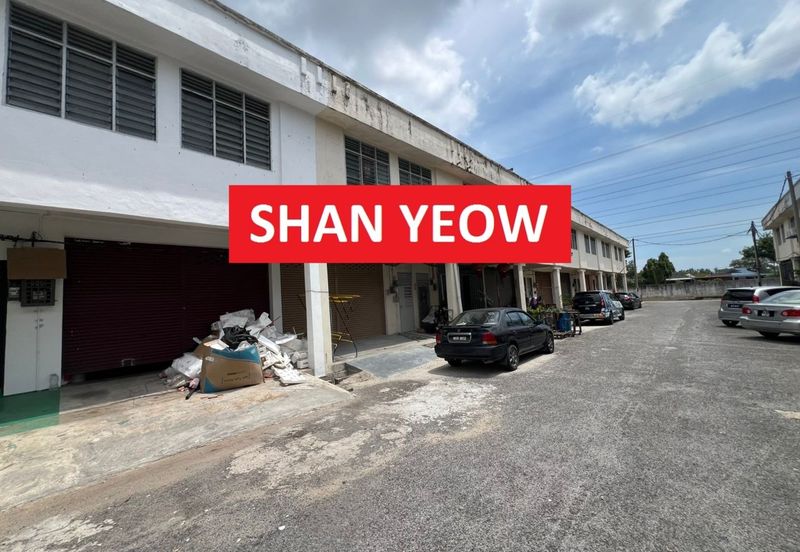 Kawasan Perniagaan Simpang Ampat