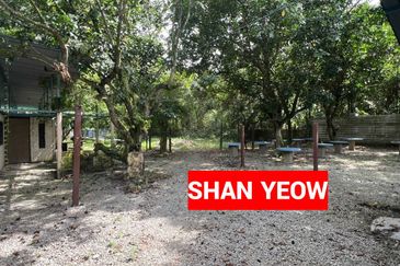 Kawasan Perniagaan Simpang Ampat