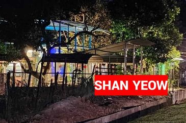 Kawasan Perniagaan Simpang Ampat