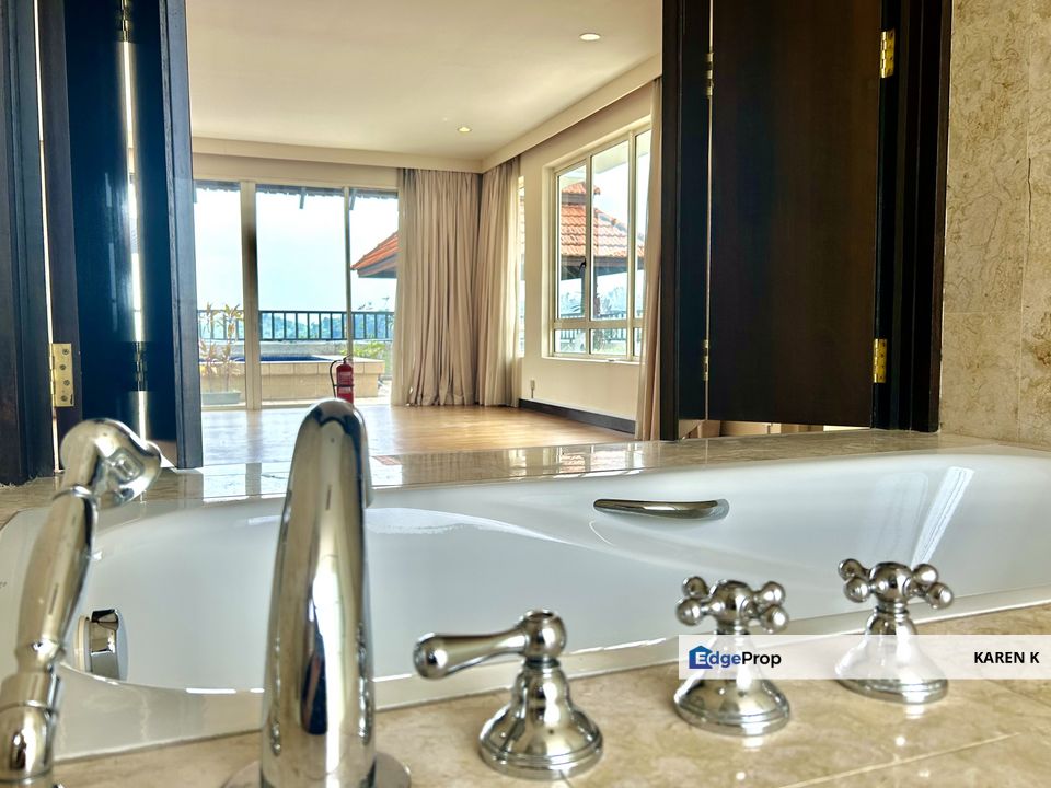 Rare penthouse with rooftop garden & dipping pool in Bangsar, KL, Kuala Lumpur, Bangsar