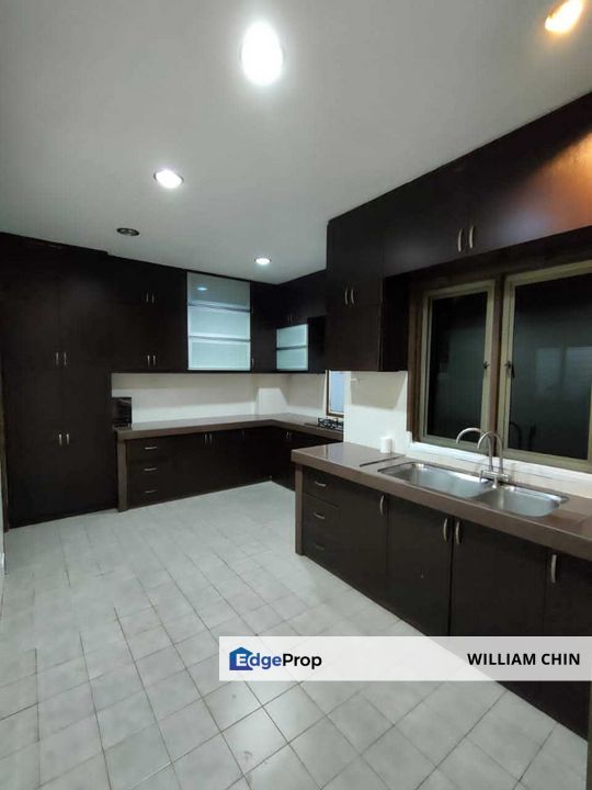 Corner lot Fortune avenue, kepong for Rental RM1,400 By WILLIAM CHIN