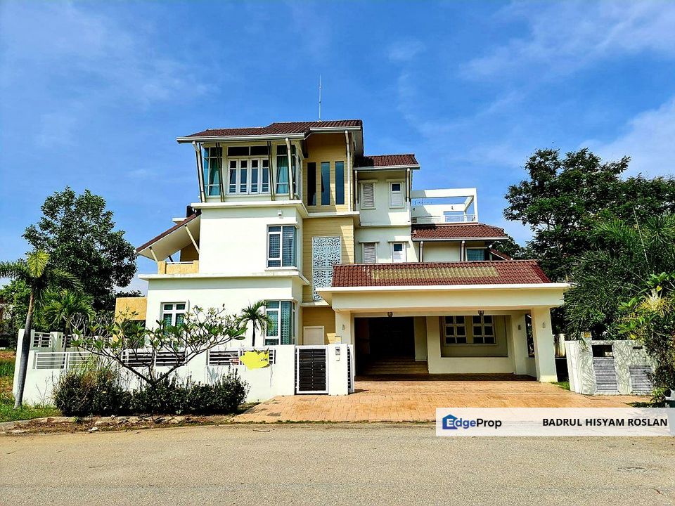 Perdana Lakeview East Bungalow Cyberjaya for Sale RM3,900,000 By