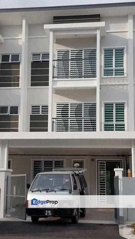 3 Storey Terrace Taman Kajang Impian Bangi, Selangor, Kajang