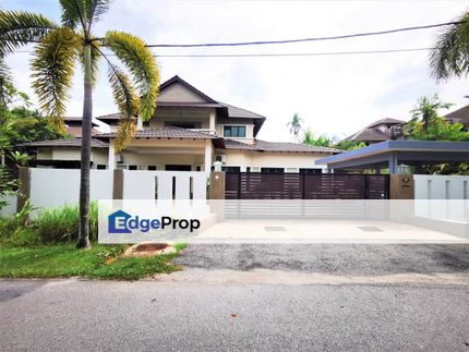 SWIMMING POOL 8200ft 2 Storey Bungalow Seksyen 4 Bangi, Selangor, Bangi