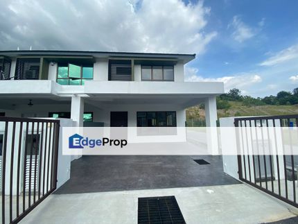 End Lot 2 Storey Terrace Sungai Merab Bangi, Selangor, Bangi
