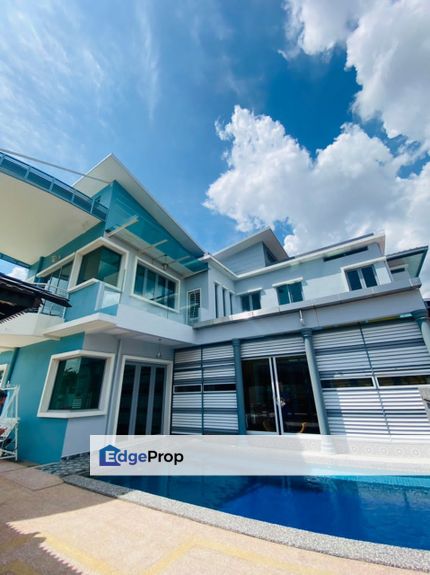 SWIMMING POOL 8073ft Semi Detached House Seksyen 6 Bangi, Selangor, Bangi