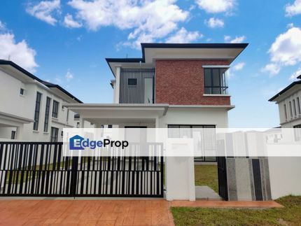 HUGE LAND 2 Storey Bungalow Avence Alam Sari Bangi, Selangor, Bangi