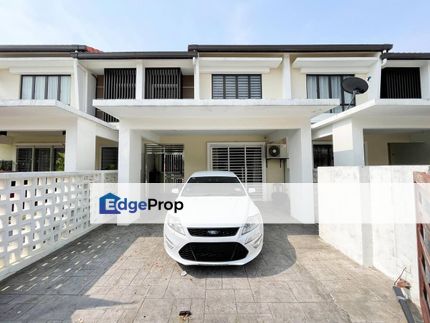 RENOVATED GUARDED 2400ft House Alam Sari Bangi Ukm, Selangor, Bangi