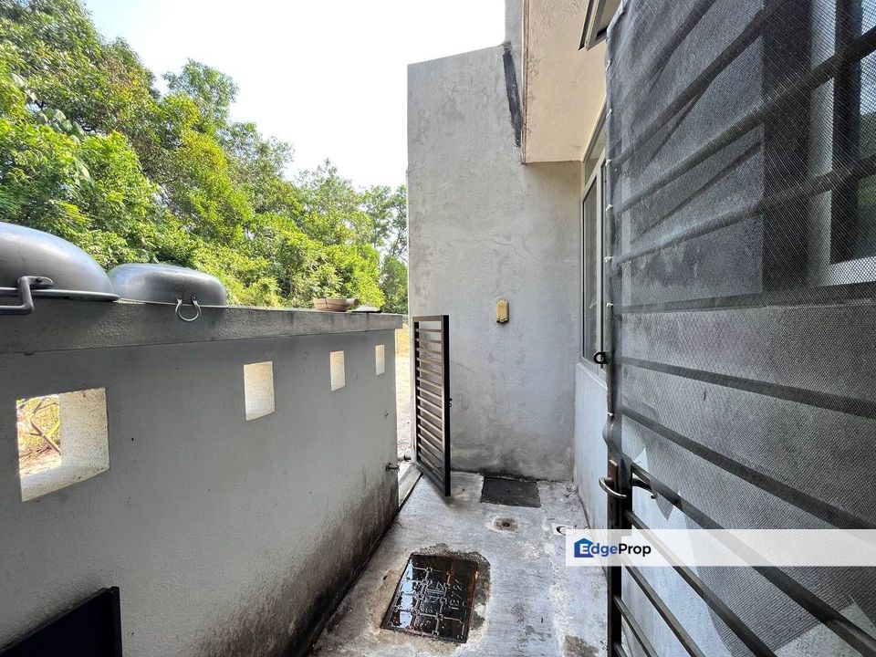 GATED GUARDED 2498ft 2 Storey House Grove 8 TTDI Kajang, Selangor, Kajang