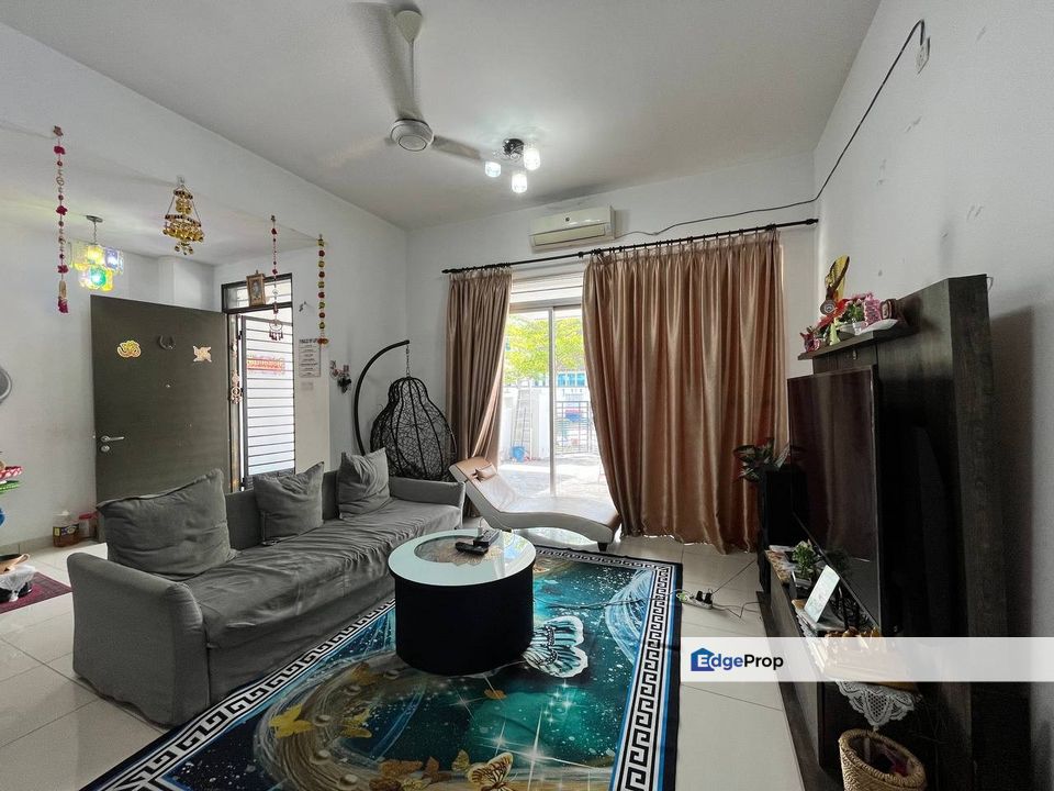 GATED GUARDED 2498ft 2 Storey House Grove 8 TTDI Kajang, Selangor, Kajang