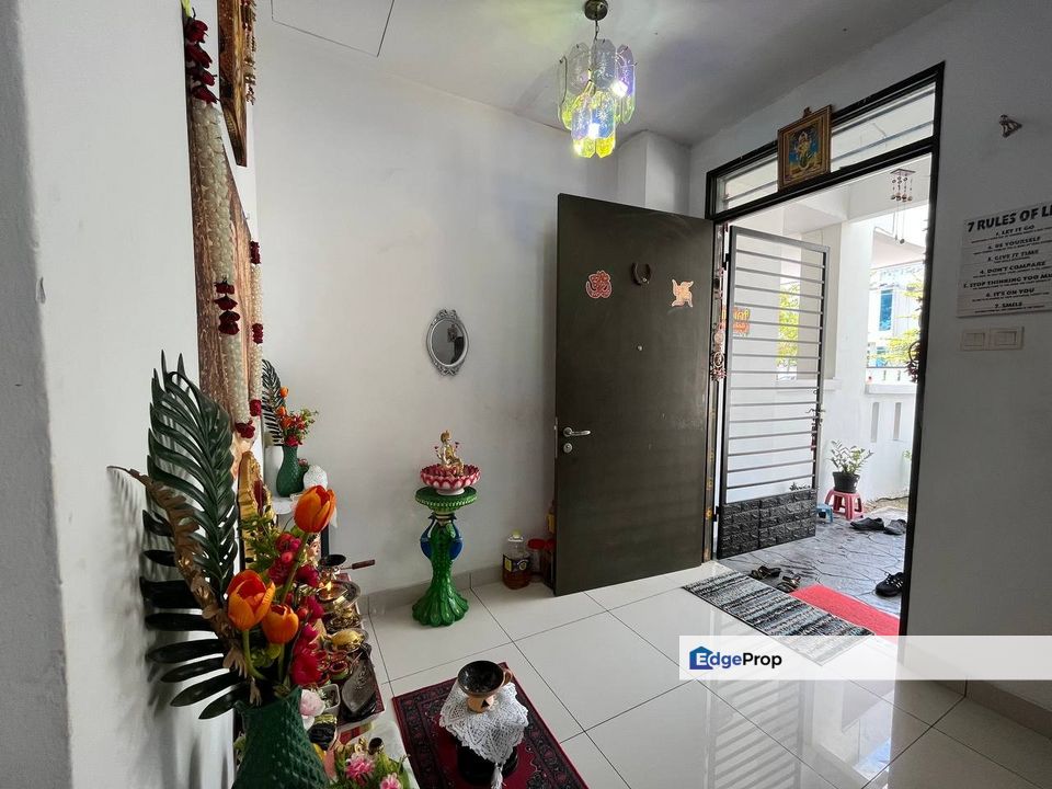 GATED GUARDED 2498ft 2 Storey House Grove 8 TTDI Kajang, Selangor, Kajang