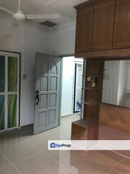 FACING OPEN 2 Storey Terrace Desa Sri Jenaris Kajang, Selangor, Kajang