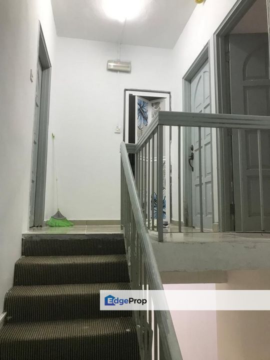 FACING OPEN 2 Storey Terrace Desa Sri Jenaris Kajang, Selangor, Kajang