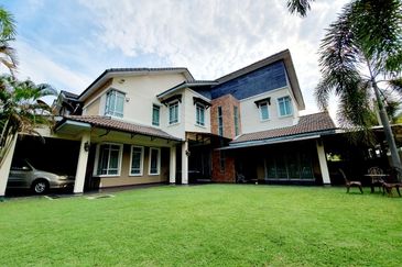 Jalan Seri Putra 4